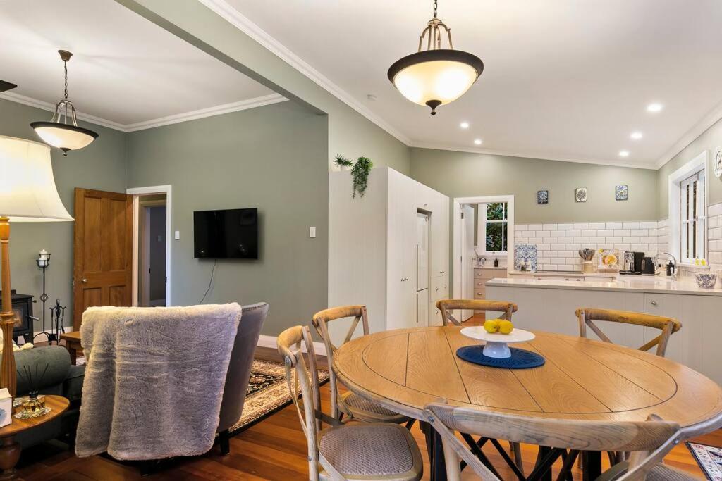 Historic Charm In Greytown - Cosy Kowhai Cottage Kültér fotó