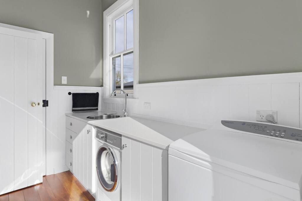 Historic Charm In Greytown - Cosy Kowhai Cottage Kültér fotó